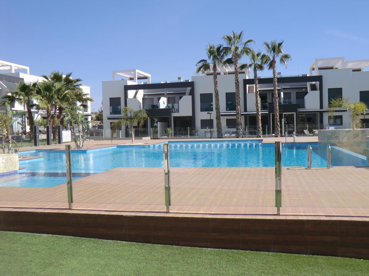 Casas Holiday - Oasis Beach Orihuela Exteriör bild
